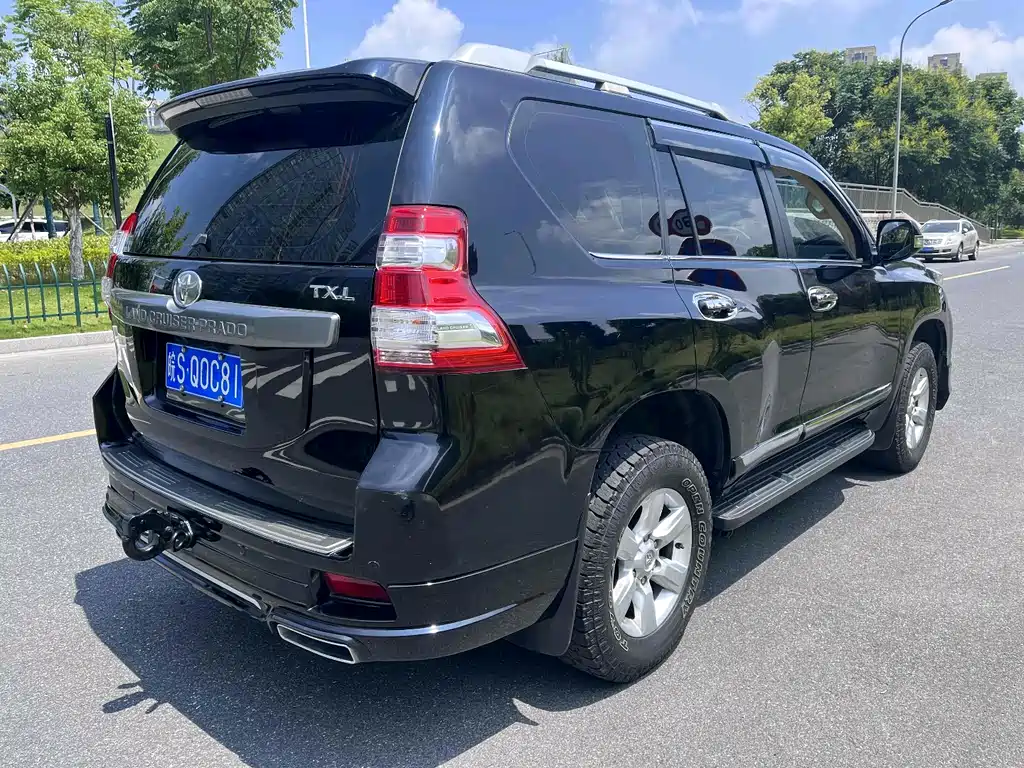 Toyota Prado 2015 — фото 5