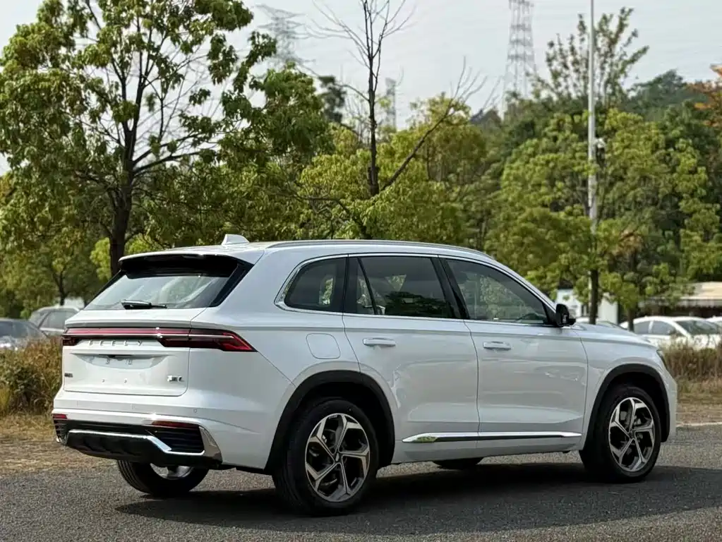 Geely Xingyue L 2026 — фото 4