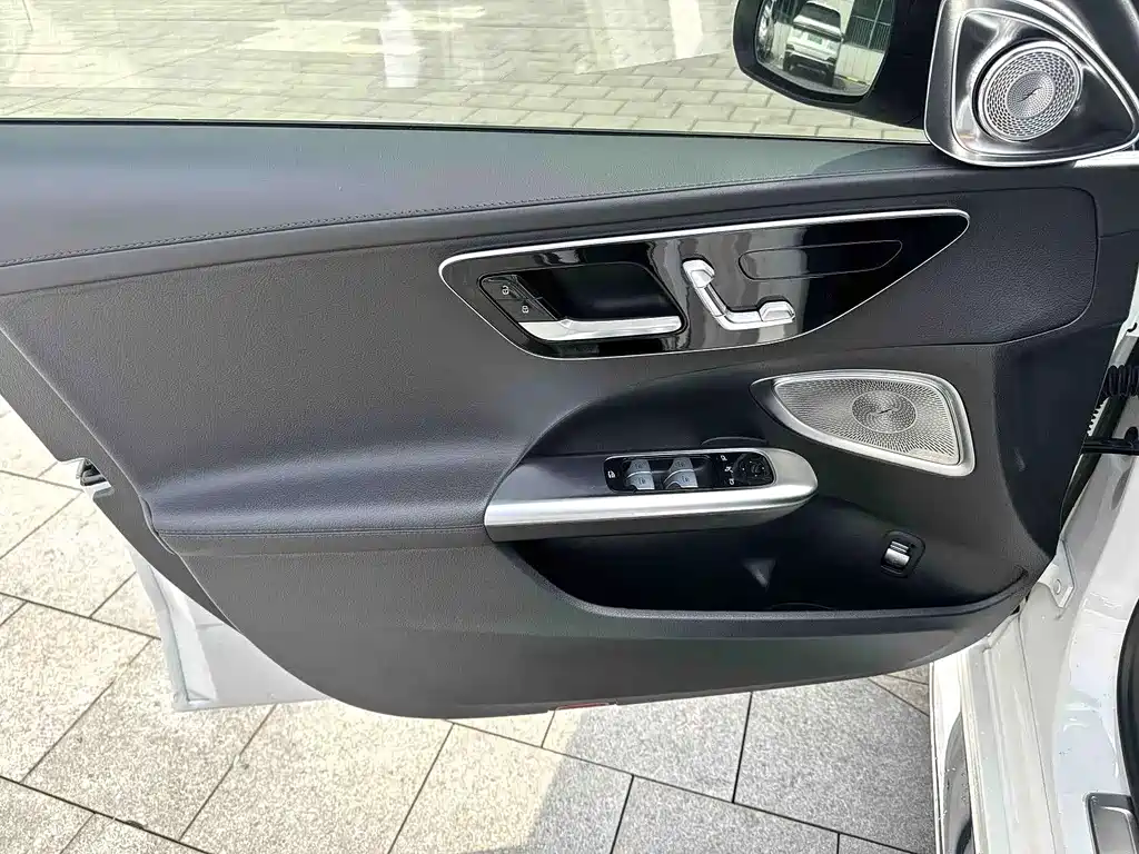 Mercedes-Benz C-Class 2022 — фото 3