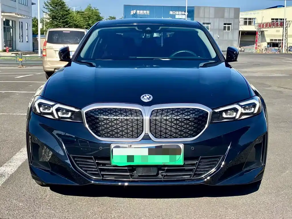 BMW i3 2025