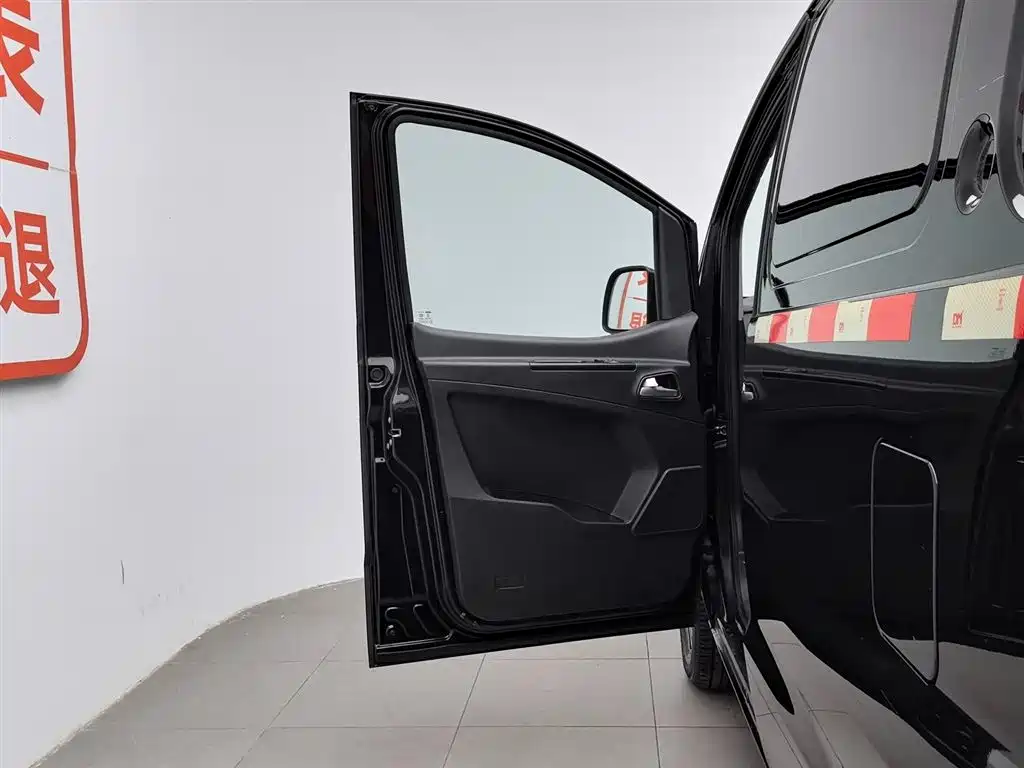 JAC Refine Refine M3 2023 — фото 20