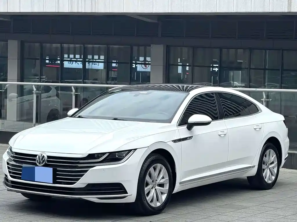 Volkswagen CC 2020 — фото 1