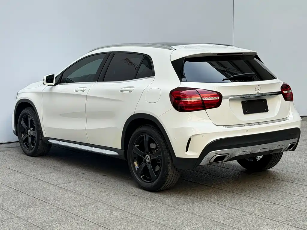 Mercedes-Benz GLA 2019 — фото 19
