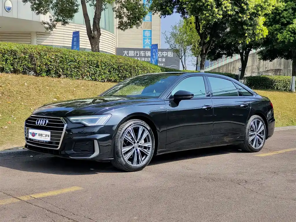 Audi A6L 2021 — фото 1