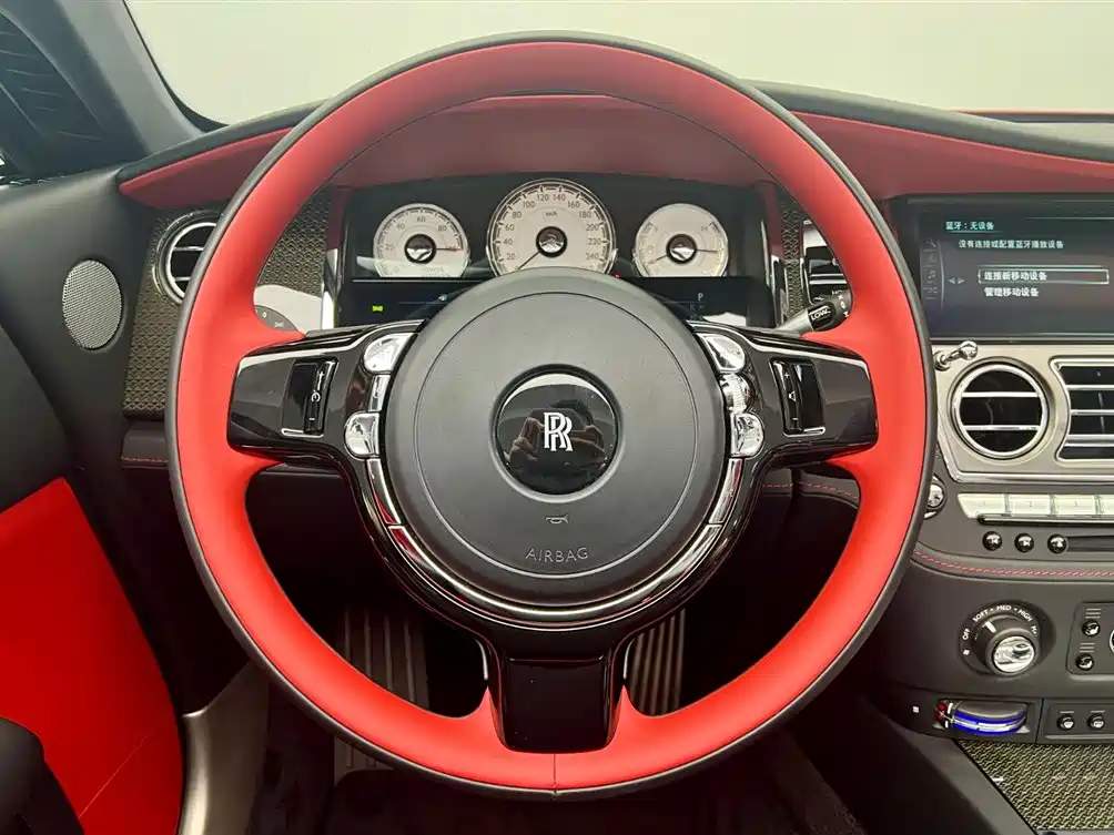 Rolls-Royce Dawn 2020 — фото 25