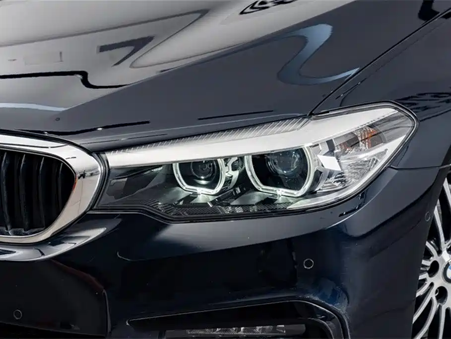 BMW 5 Series 2019 — фото 4