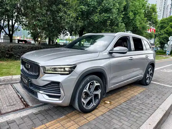 Geely Xingyue L 2022