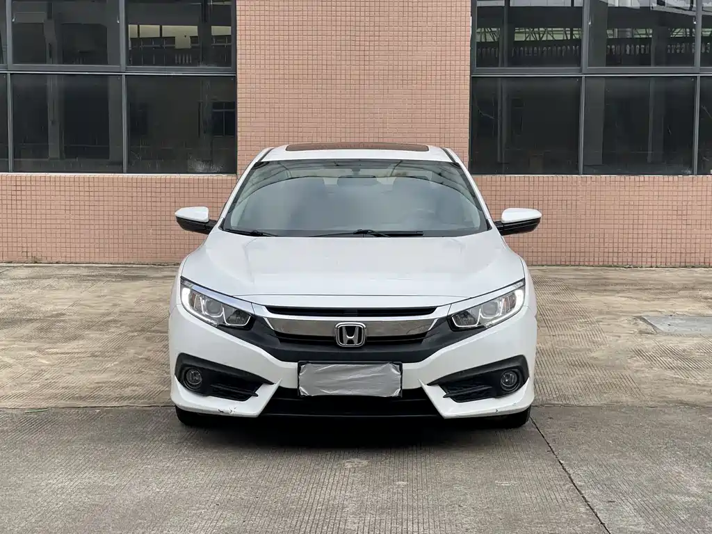Honda Civic 2018 — фото 2
