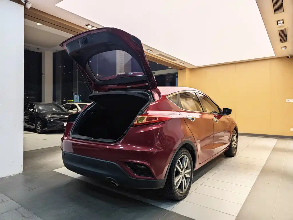 Changan Eado XT 2015 — фото 30