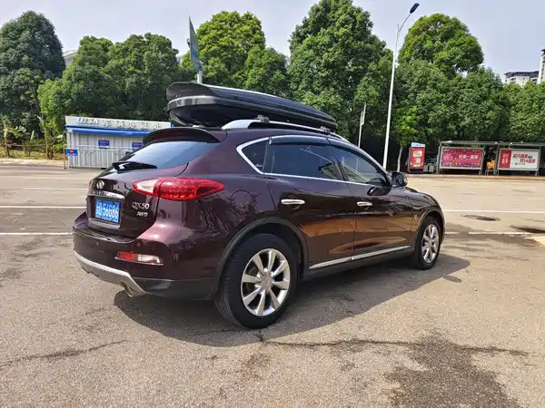 Infiniti QX50 2015