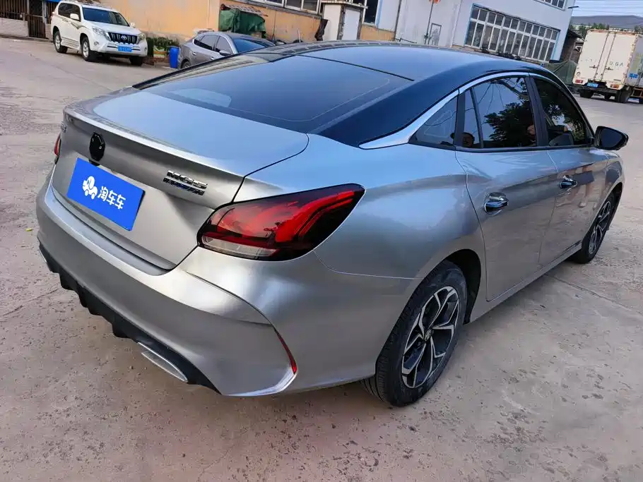MG MG5 2023