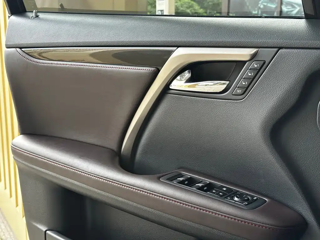 Lexus RX 2021 — фото 12