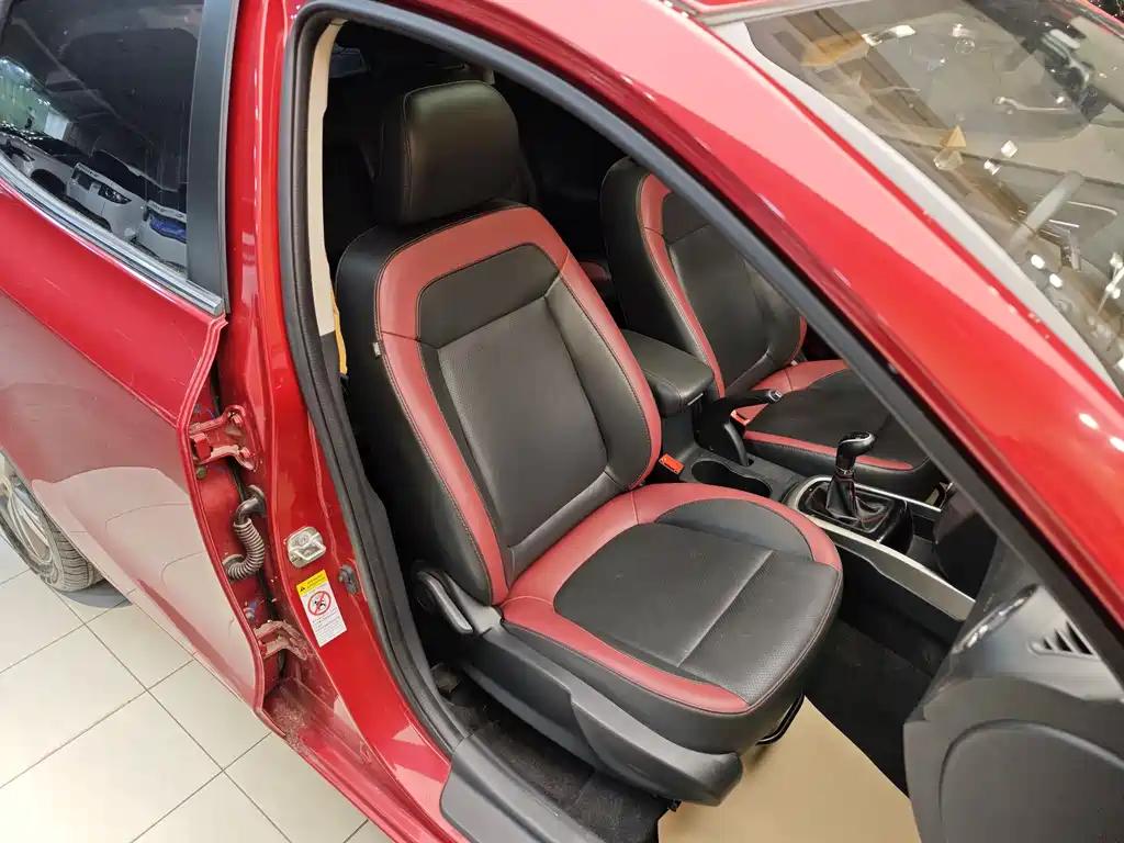 Changan Eado XT 2015 — фото 33