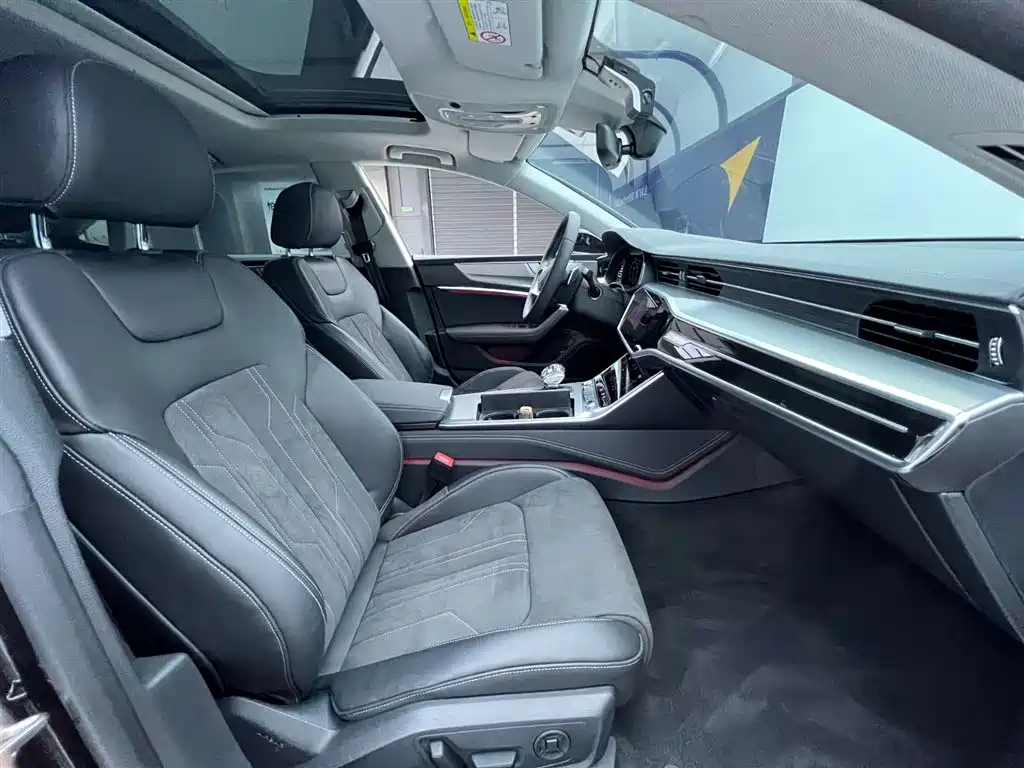 Audi A7L 2024 — фото 20