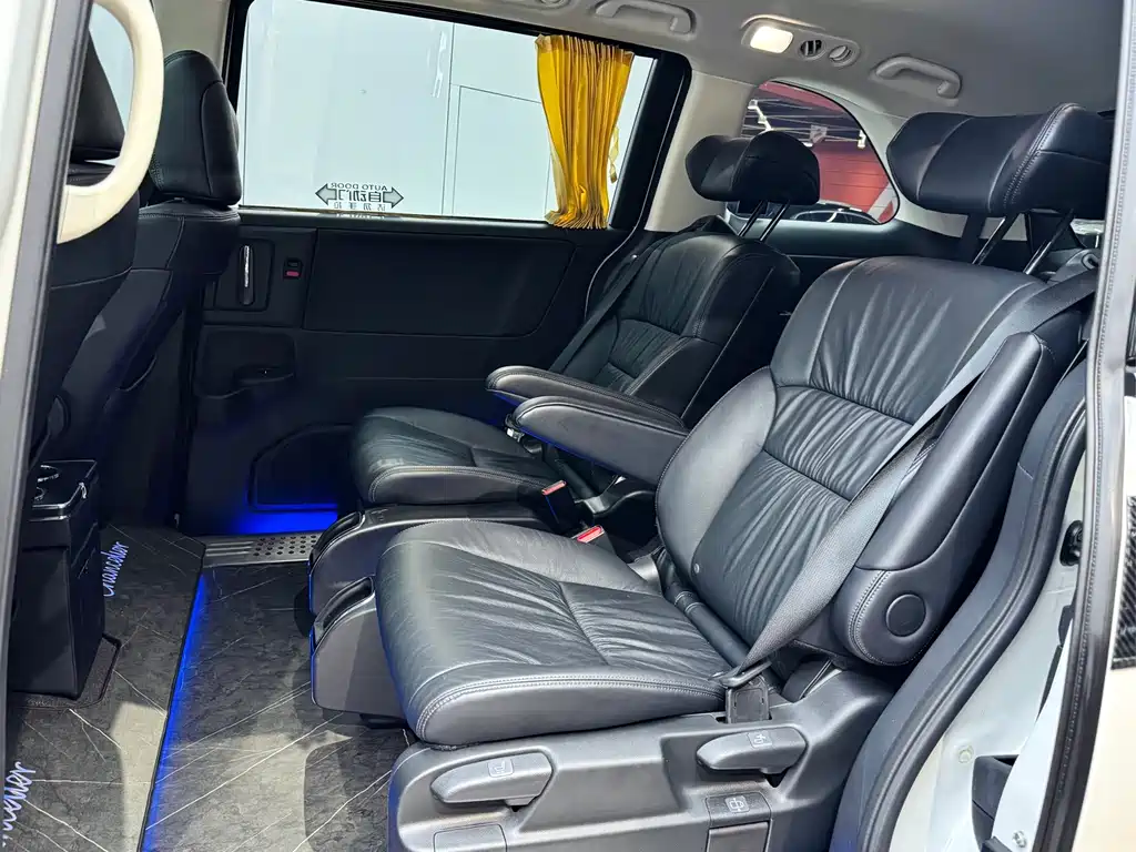 Honda Odyssey 2022 — фото 10