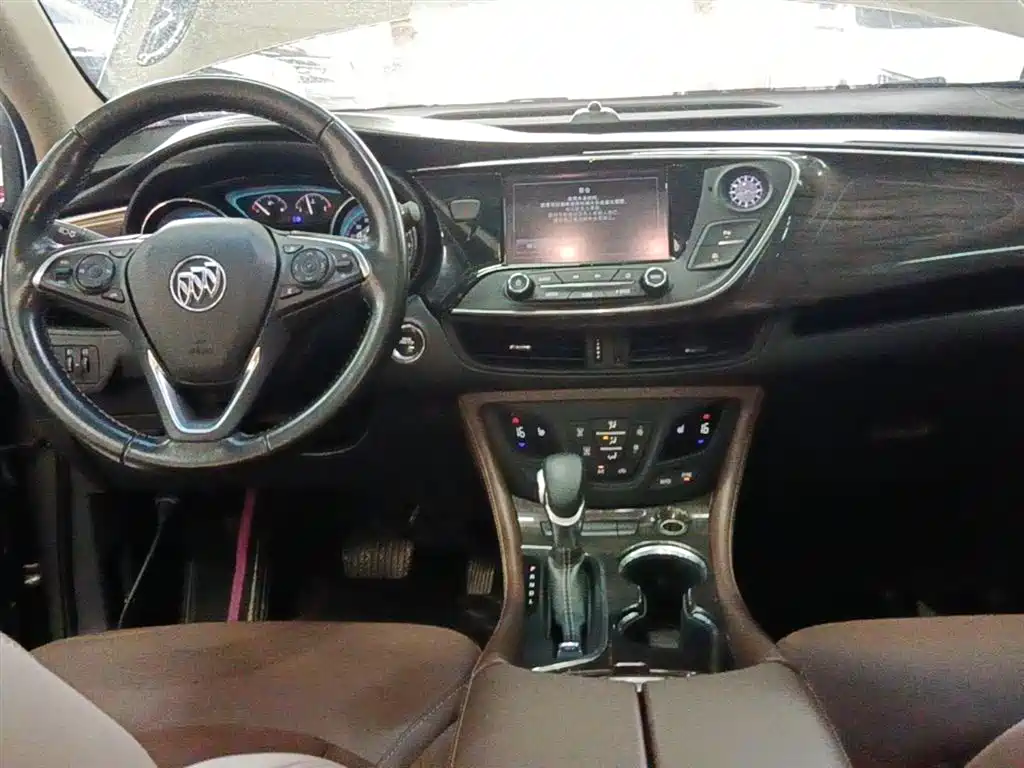 Buick Envision Plus 2017 — фото 10