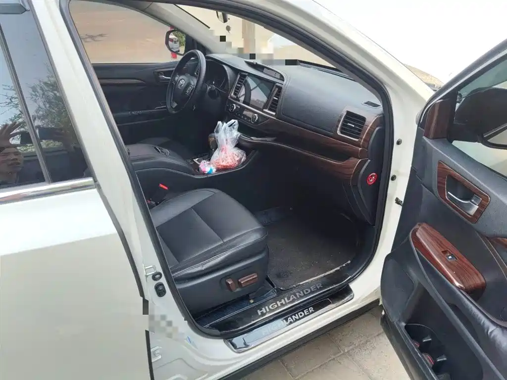 Toyota Highlander 2015 — фото 20