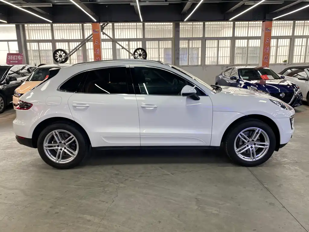 Porsche Macan 2018 — фото 4