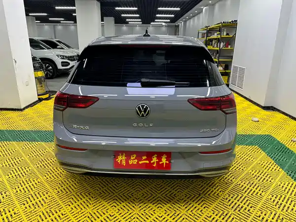 Volkswagen Golf 2022