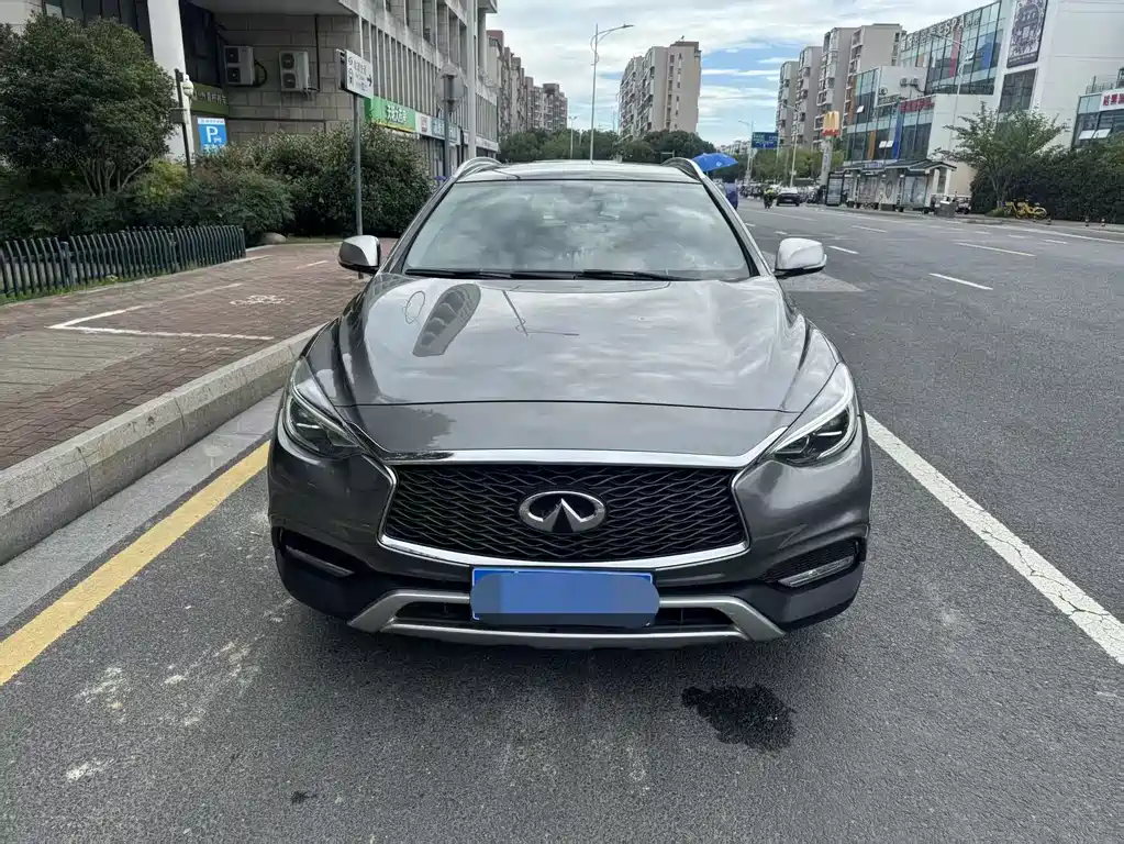 Infiniti QX30 2017