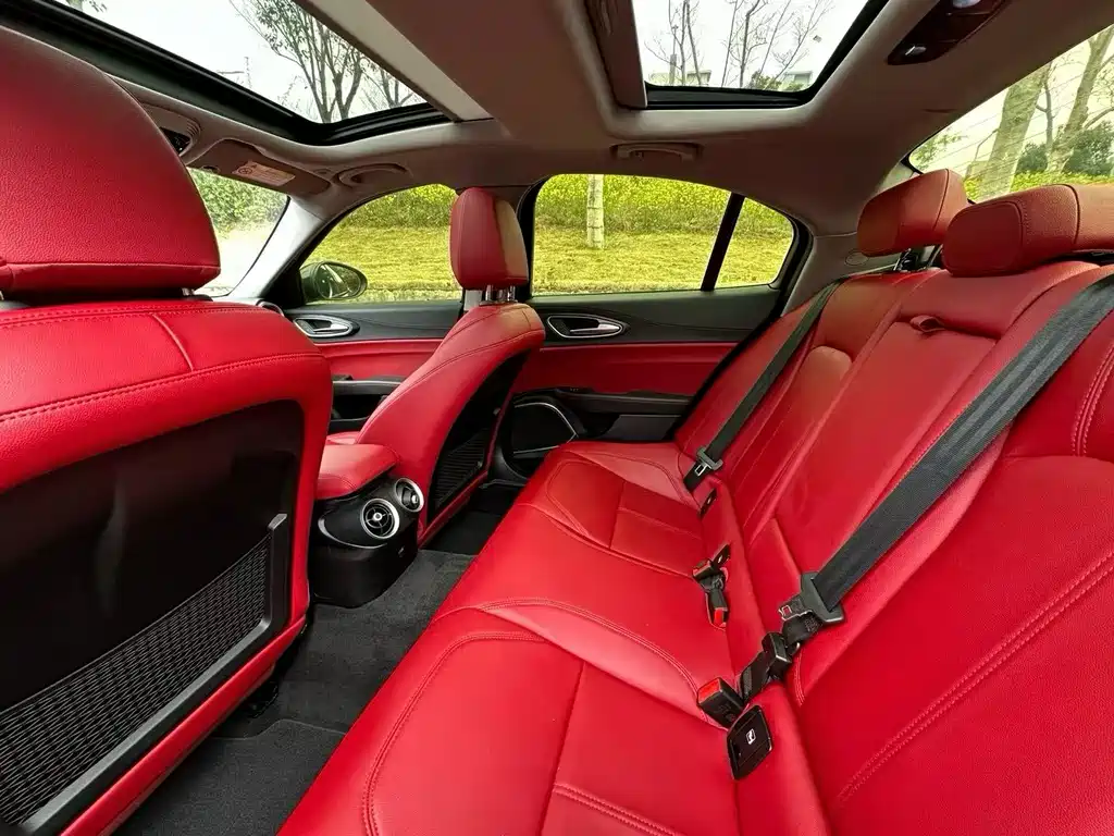 Alfa Romeo Giulia Juliet 2020 — фото 6