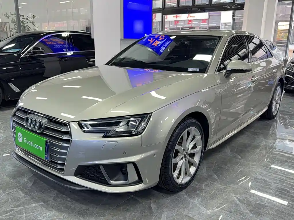 Audi A4L 2019