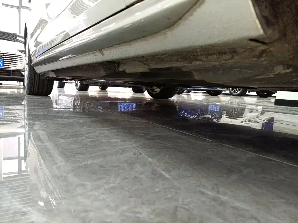 Audi A4L 2019 — фото 20