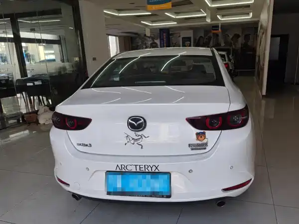 Mazda 3 Axela 2022