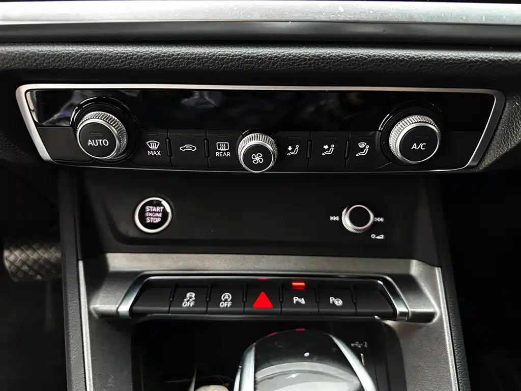 Audi Q3 2022 — фото 15