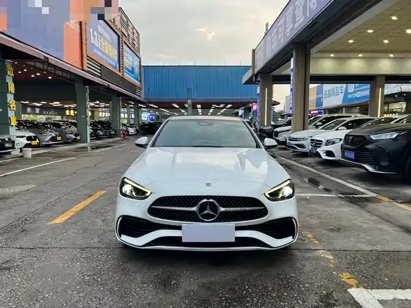 Mercedes-Benz C-Class 2022