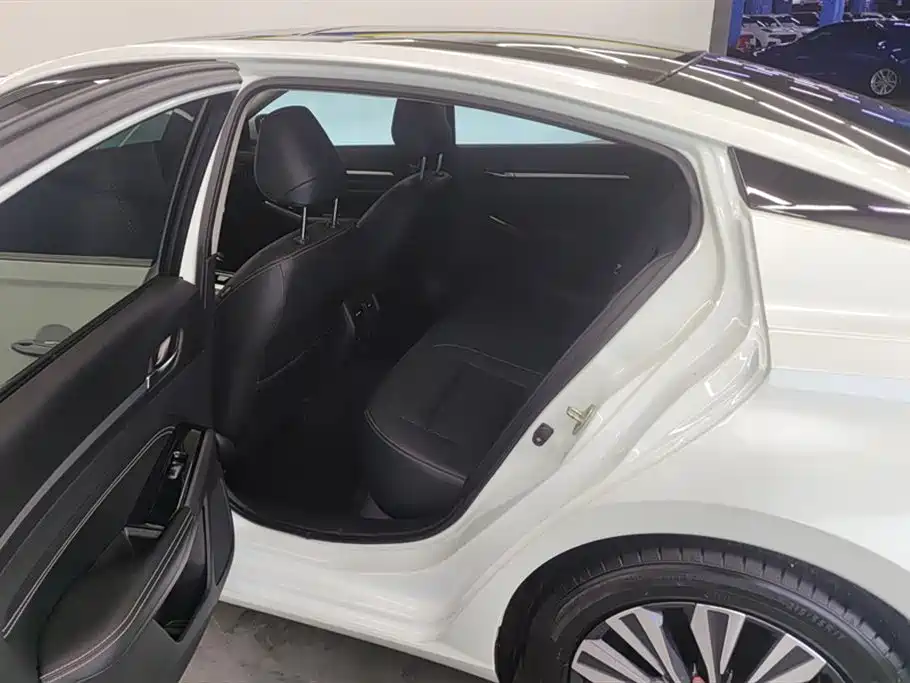 Nissan Teana 2023 — фото 11
