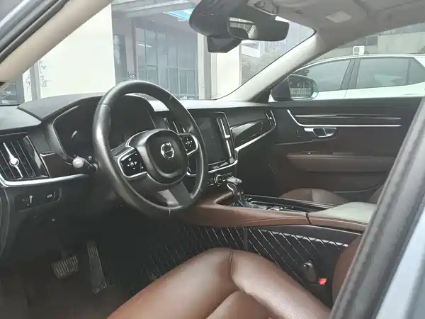 Volvo S90 2018