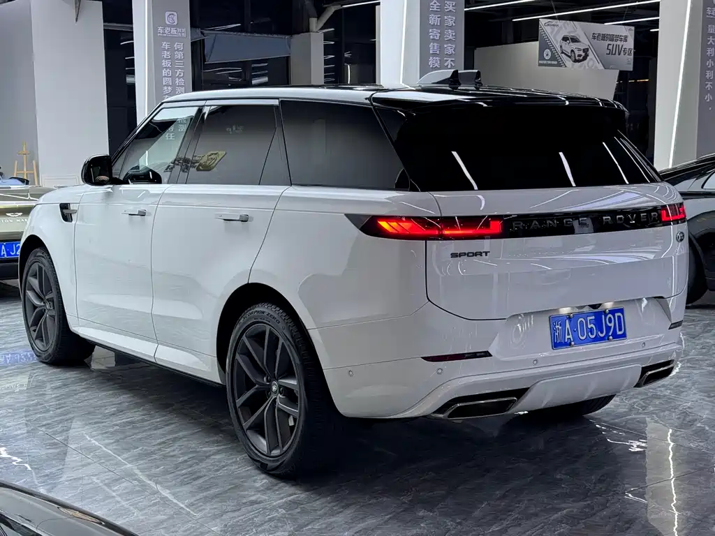 Land Rover Range Rover Sport 2023 — фото 3