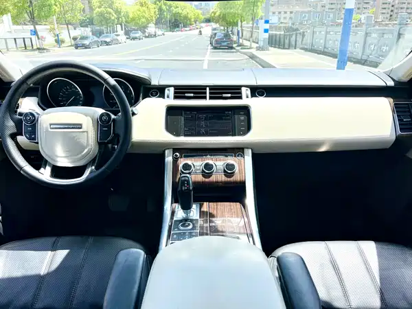 Land Rover Range Rover Sport 2014