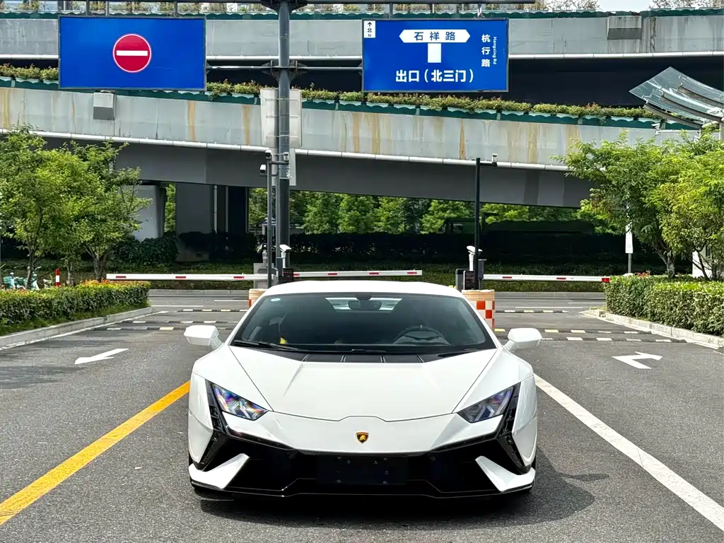 Lamborghini Huracán 2024