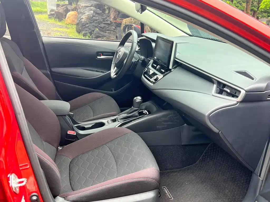 Toyota Corolla 2019 — фото 10
