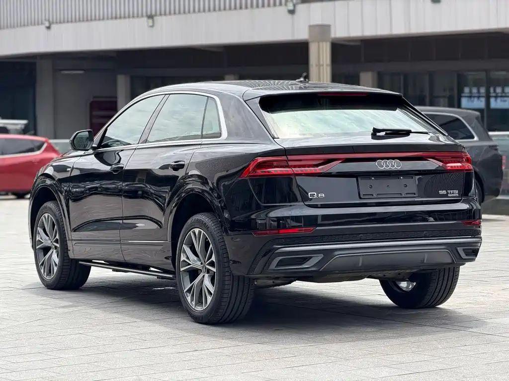 Audi Q8 2021 — фото 4