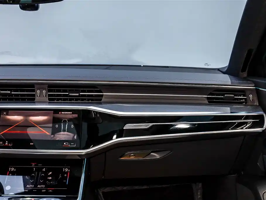 Audi A6L 2023 — фото 31