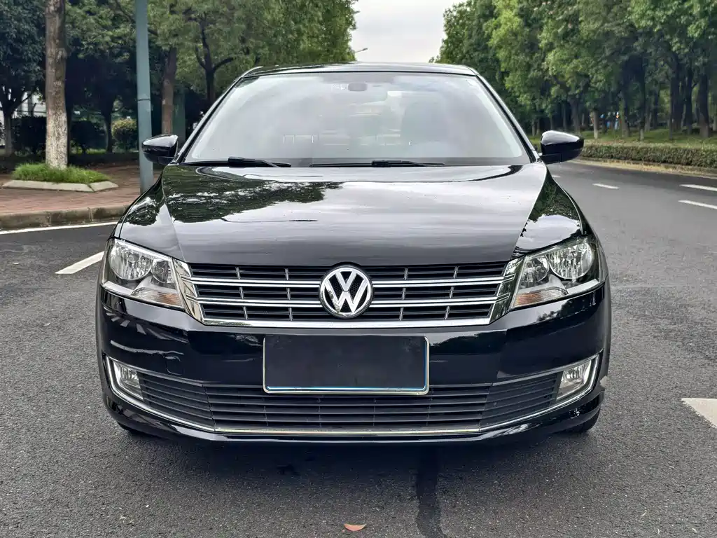 Volkswagen Lavida 2013