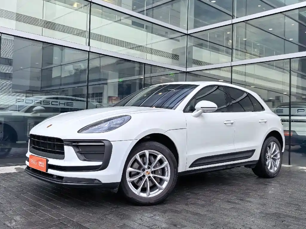 Porsche Macan 2024 — фото 1