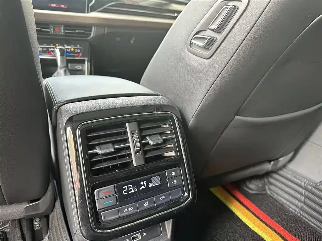 Volkswagen Passat 2021 — фото 15