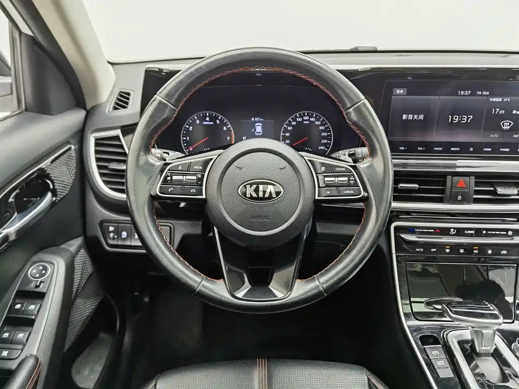 Kia KX3 Proud Running 2020 — фото 11