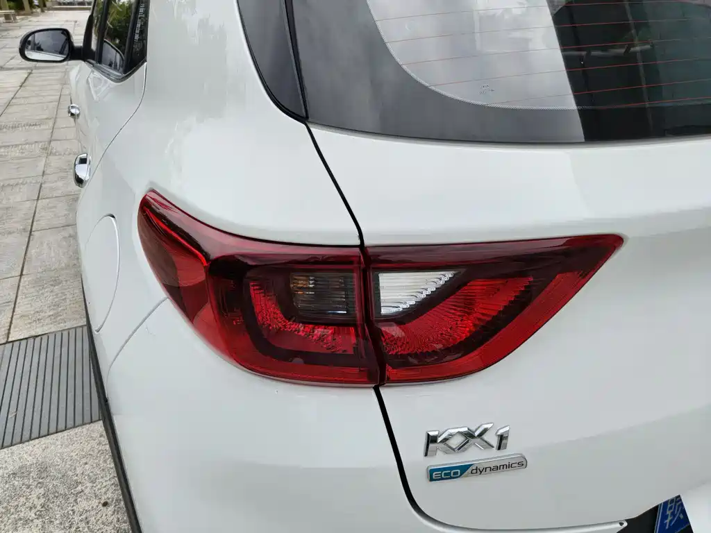 Kia KX1 2019 — фото 10