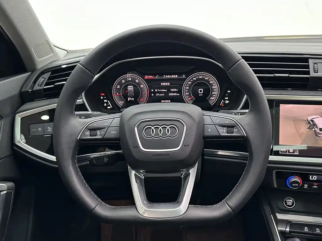 Audi Q3 2023 — фото 12