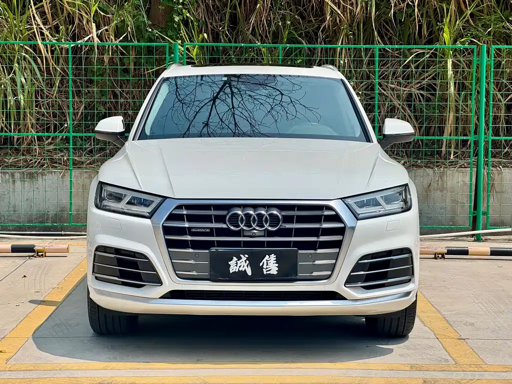Audi Q5L 2020 — фото 2
