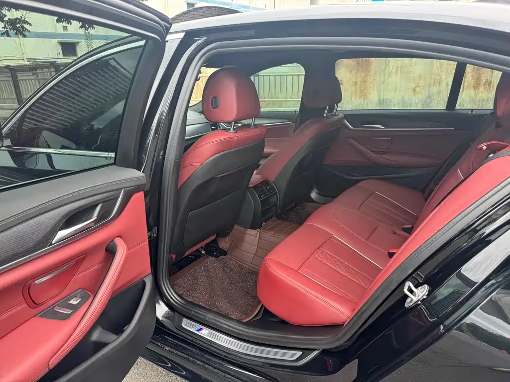 BMW 5 Series 2022