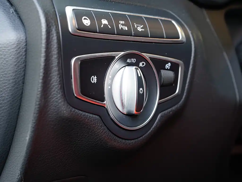 Mercedes-Benz C-Class AMG 2022 — фото 12