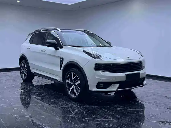 Lynk & Co 01 2017