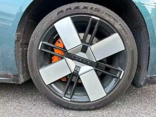 XPeng P7 2025