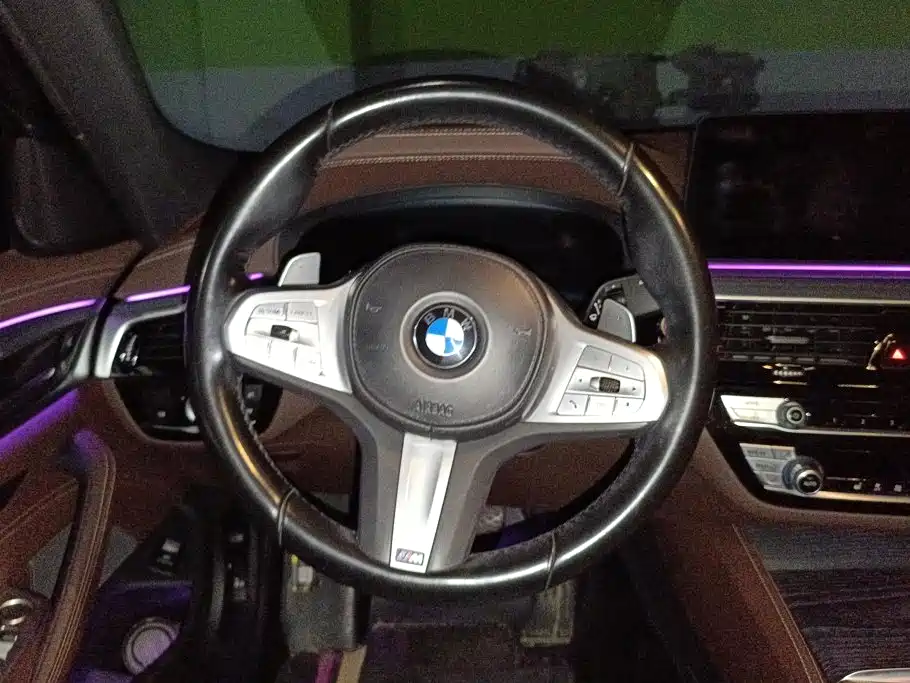 BMW 5 Series 2023 — фото 15